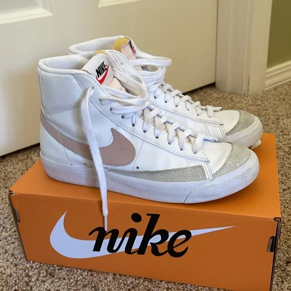 Nike W Blazer Mid ‘77 - Picture 5 of 8